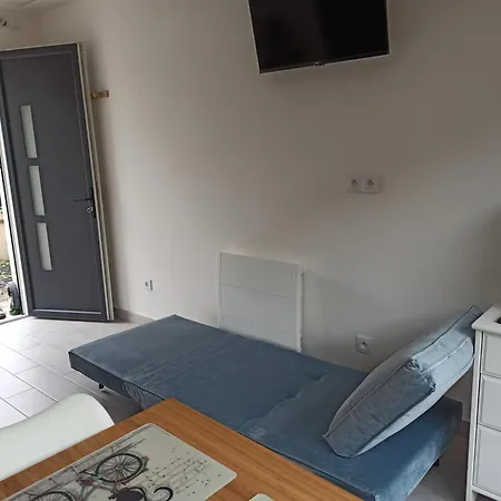 Maisonnette Entiere Et Privee, 600M De La Gare Margny-les-Compiegne Esterno foto