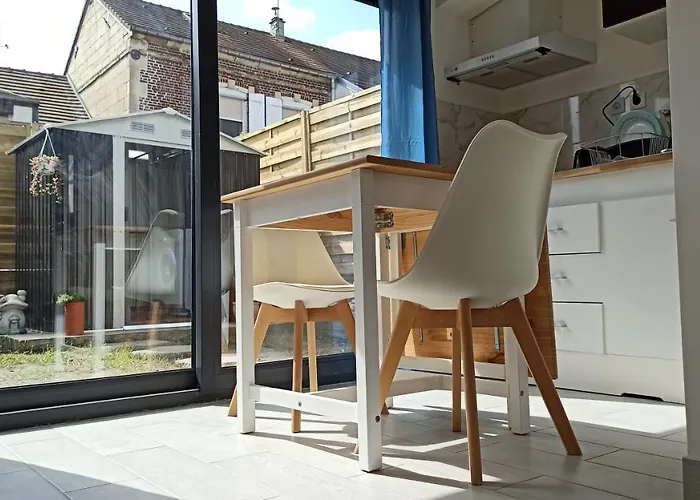 Maisonnette Entiere Et Privee, 600M De La Gare